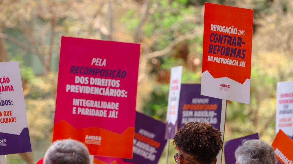 ANDES-SN divulga diagnóstico sobre acolhimento de docentes aposentadas e aposentados