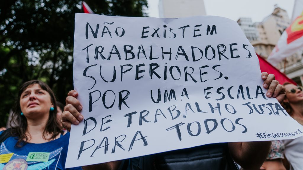 CCJ do Senado aprova fim da escala 6×1 e texto vai ao Plenário